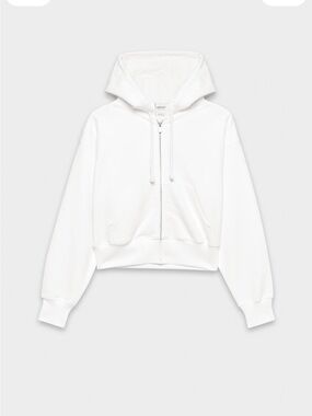 Aritzia Cozy Sweatfleece Boyfriend Boxy Zip Hoodie
Size Small BNWT